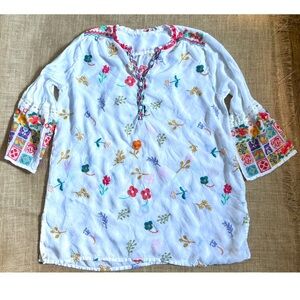 Johnny Was Tazanna Tunic Shirt Size Large White Colorful Embroidery Boho Peasant